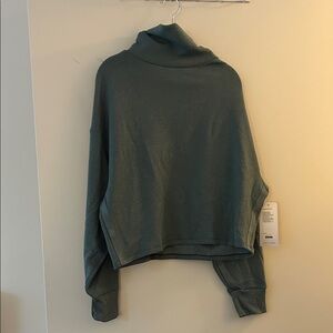 Rhone DreamGlow Mockneck NWT